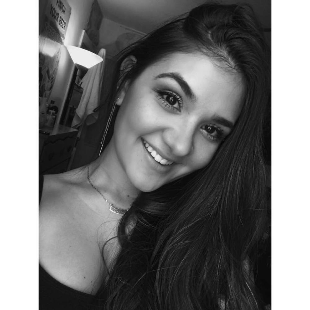 Meet your Posher, Karoline